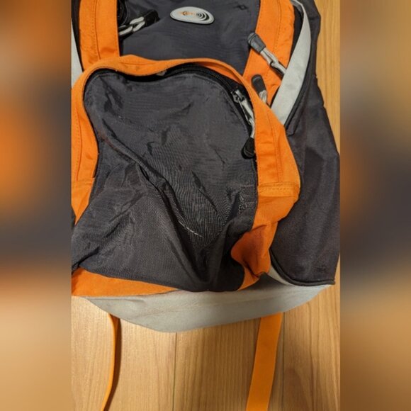 Backpack - Picture 3 of 16